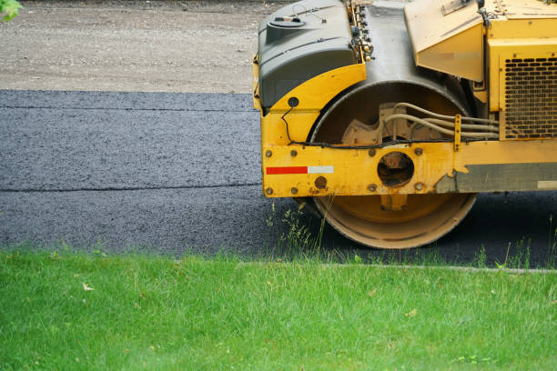 Best Driveway Paving Contractor  in Bethel Rk, PA